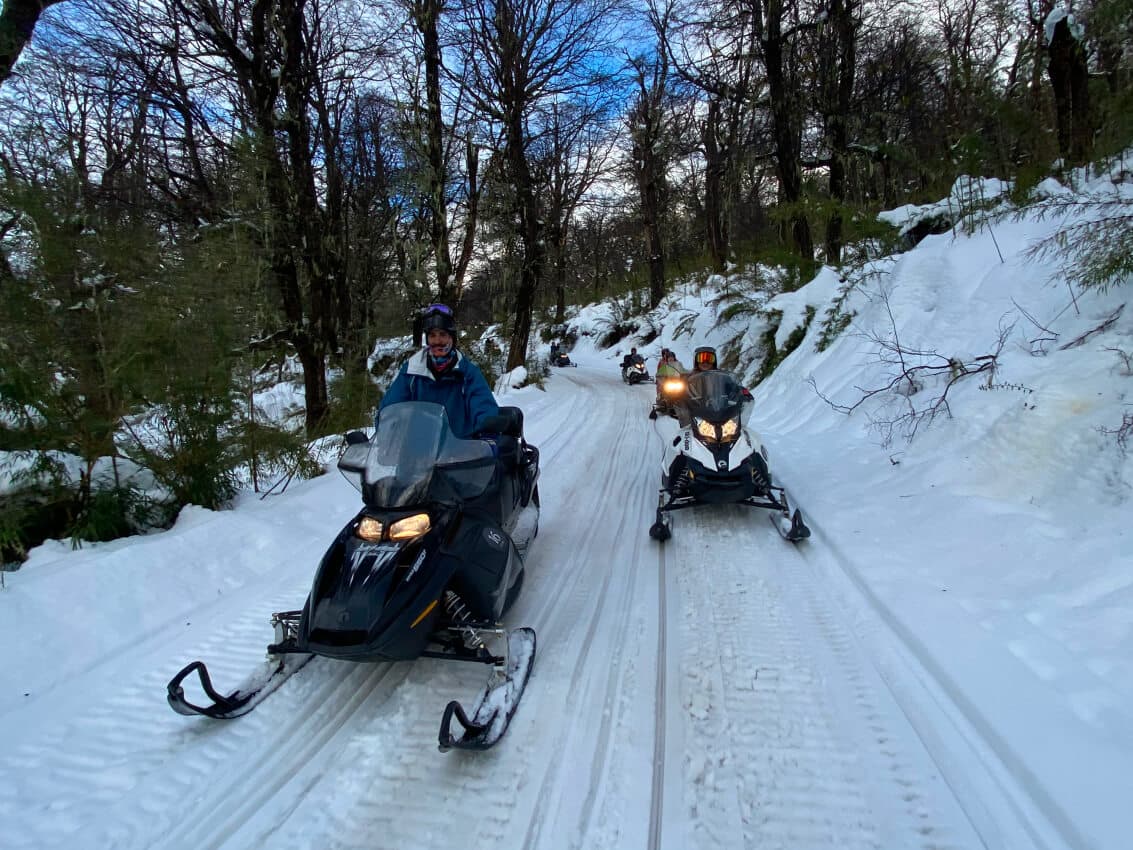 La Cueva – Travesía Diurna en Moto de Nieve y Cuatriciclos