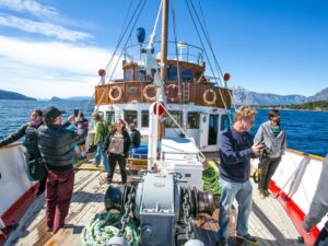Navegación por Nahuel Huapi: Isla Victoria y Bosque de Arrayanes sin traslado